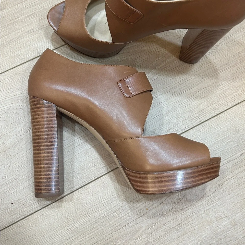 Michael Kors Eleni Platform Leather Block Heels Size 10